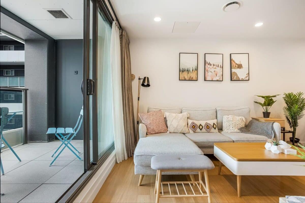 Cosy Two Bedroom Apartment With Balcony Pool And Gym Auckland Exterior photo